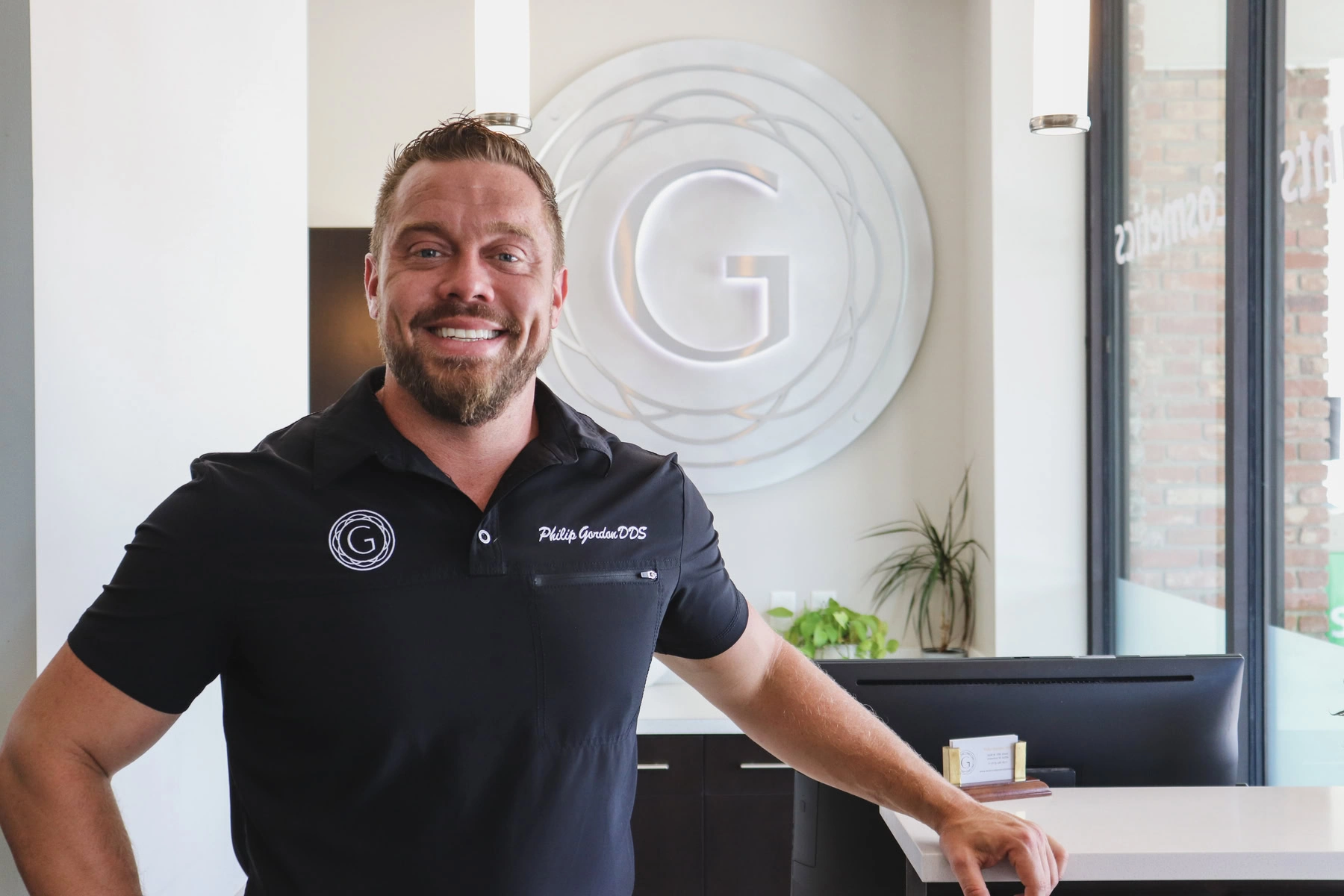 best dental implant specialist near you at Gordon Dental Implants and Cosmetics in Kansas City